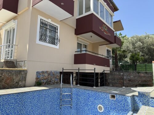 Недвижимость в Меркез