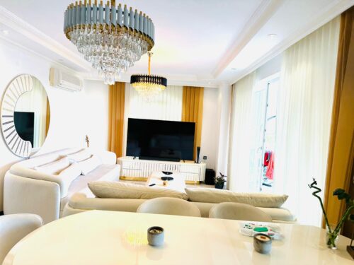 Просторная квартира 4+2 (240 м²) в комплексе Kale Apt., центр