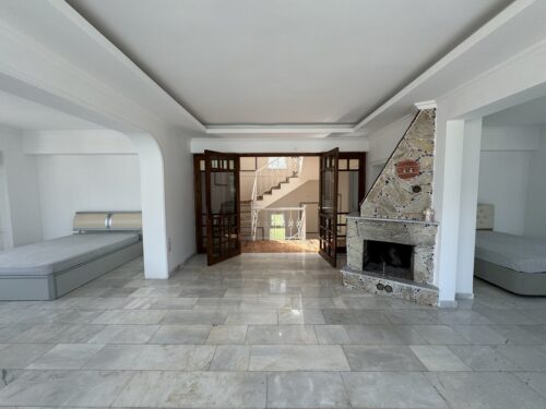 Недвижимость в Меркез