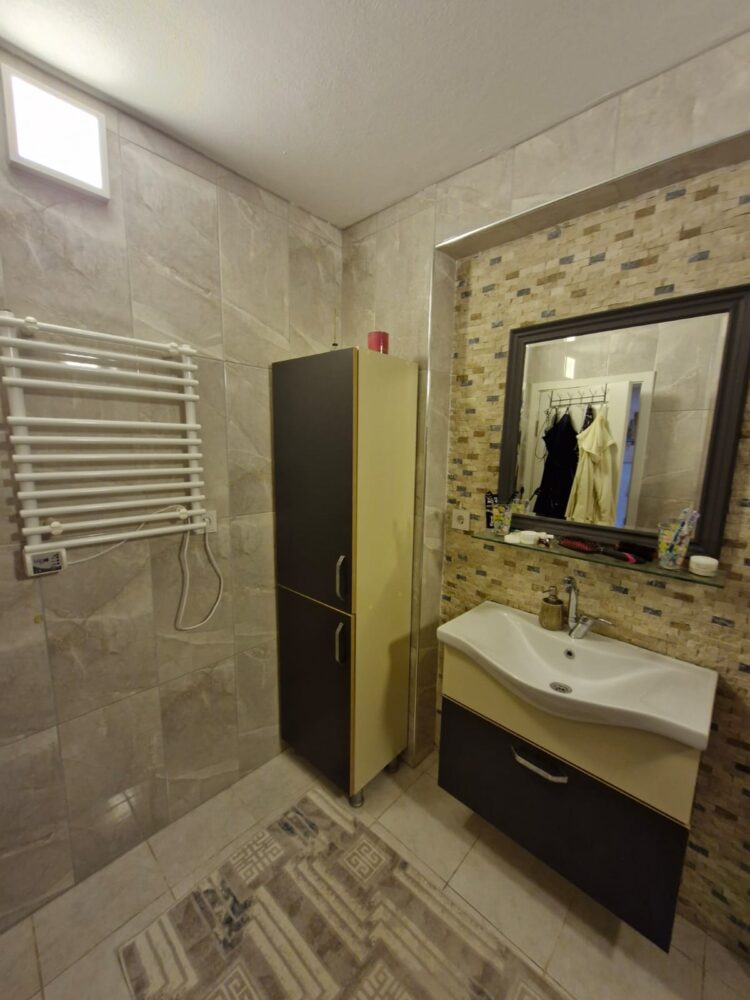 Квартира 2+1 в Алании (Махмутлар), 100 м до моря — GÜLERYÜZ SİT