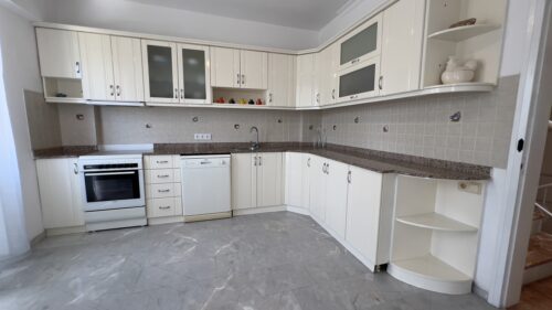 Недвижимость в Меркез