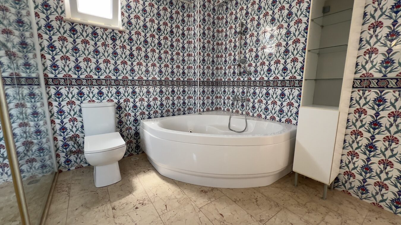 Просторная вилла 3+2 в историческом центре Алании Kale — уют, стиль и престиж у Средиземного моря