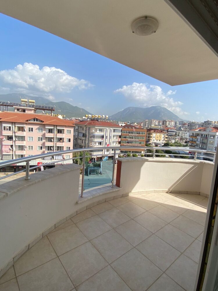 Просторная дуплекс-квартира 2+1 в KARADUMAN APT., Oba, Алания — комфорт и стиль на Средиземноморском побережье