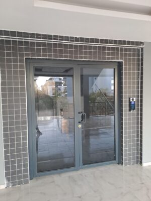 Светлая квартира в Алании рядом с морем. Комплекс с бассейном,